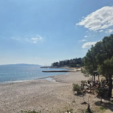 Cozy Garden Near The Sea Ičići